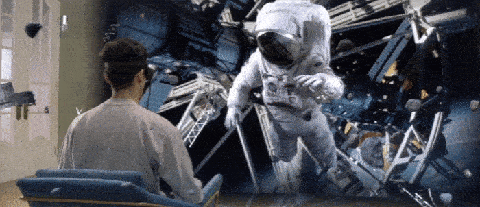 LUCI immers｜最高の没入型映像体験を実現する超軽量ポータブルシネマ